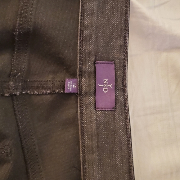 NYDJ Metallic Diamond Super Skinny Jeans - Picture 4 of 7